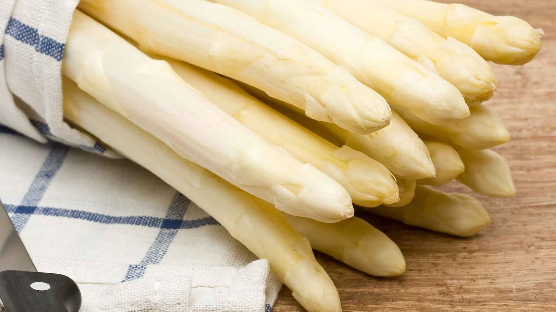 Witte asperges